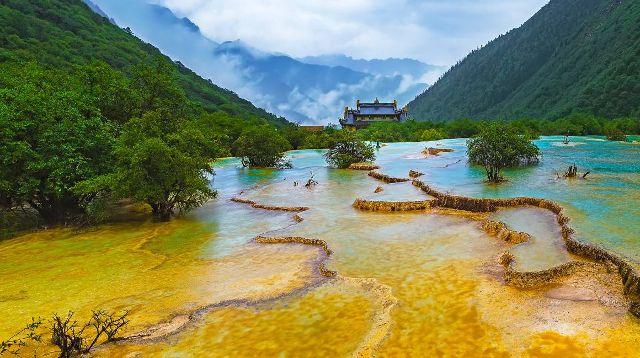 修补灌渠润民心
